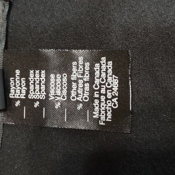 Passport V Neck Tee w/ Ruched Sleeves - Picture 7 of 7